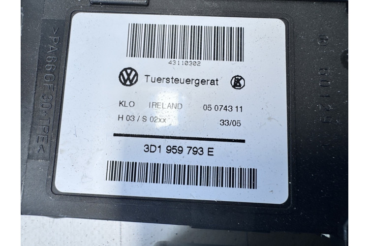 Мотор стеклоподъемника двери передней левой Volkswagen Touareg 3D1959793E