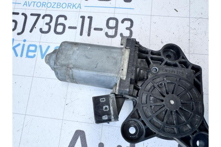 Мотор стеклоподъемника передний Mercedes-Benz S W220 119651105