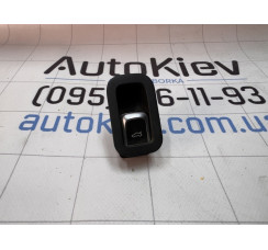 Кнопка відкриття багажника Audi A8 4H