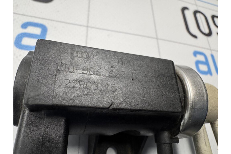 Вакуумний клапан Audi A4 B7 2290345