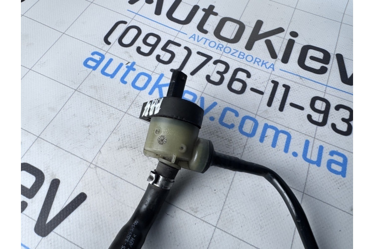 Клапан вентиляционный Audi A6 C7 06E906506A