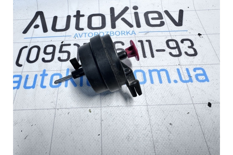 Привід замку паливного бака Mercedes-Benz W220 A2208000075 Привід замку паливного бака Mercedes-Benz W220 A2208000075