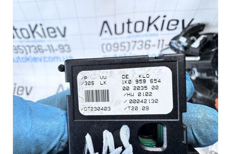 Датчик угла поворота рулевого колеса Audi A3 8P 1K0959654