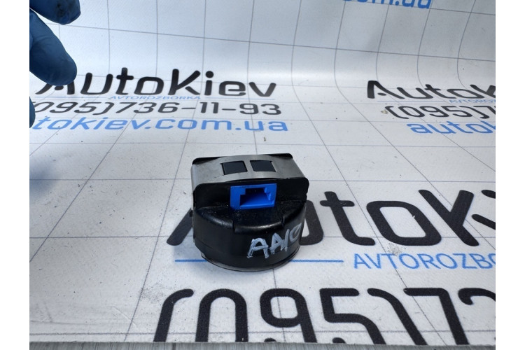 Датчик дождя Mercedes-Benz W204 A2079010600