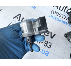 Коректор фари Toyota Land Cruiser J150