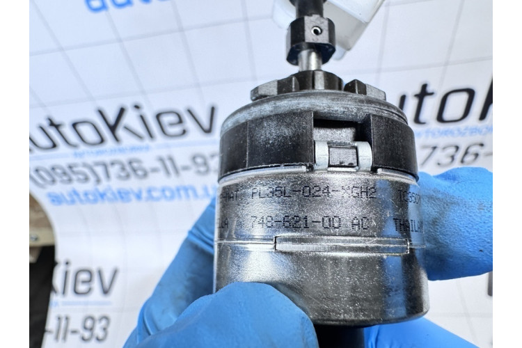 Электродвигатель регулировки фар Volkswagen Touareg II 20010-2018 74862100AC