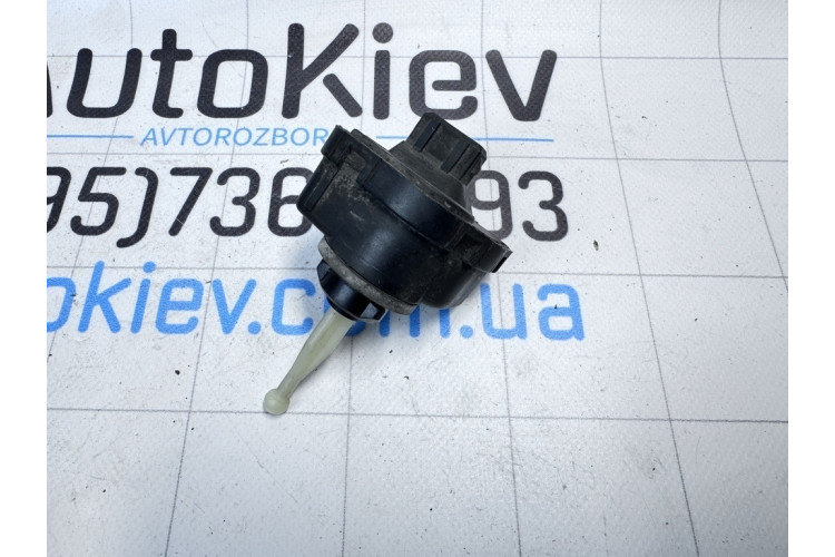 Коректор фар Audi A4 S4 B5 8D 1994 -1999 4D0941295 Коректор фар Audi A4 S4 B5 8D 1994 -1999 4D0941295