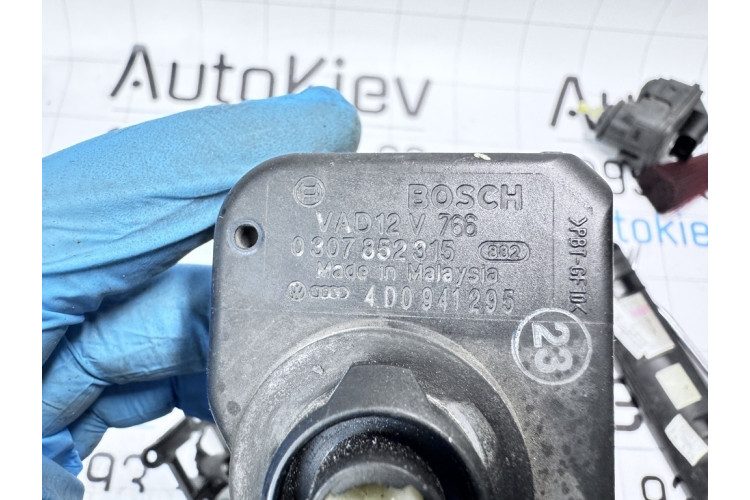 Коректор фар Audi A4 S4 B5 8D 1994 -1999 4D0941295 Коректор фар Audi A4 S4 B5 8D 1994 -1999 4D0941295