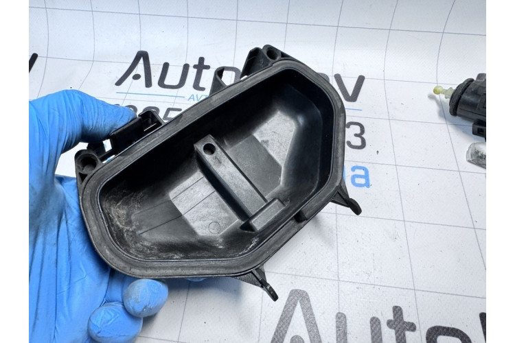 Кришка лампи фари Audi A4 S4 B5 8D (1994-2001) 1305219063