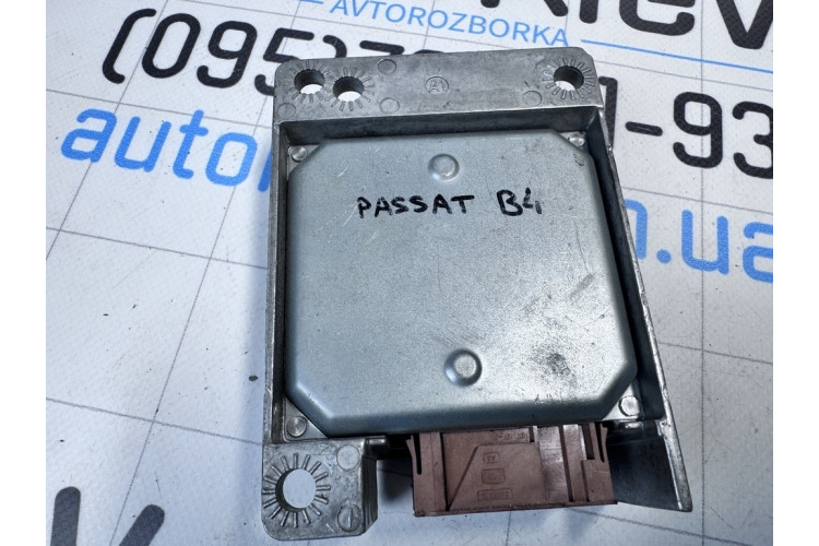 Контроллер модуль подушек безопасности Volkswagen Passat B3 B4 1988-1996 357959656