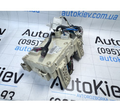 Блок запобіжників Toyota Avensis T250 2003-2009