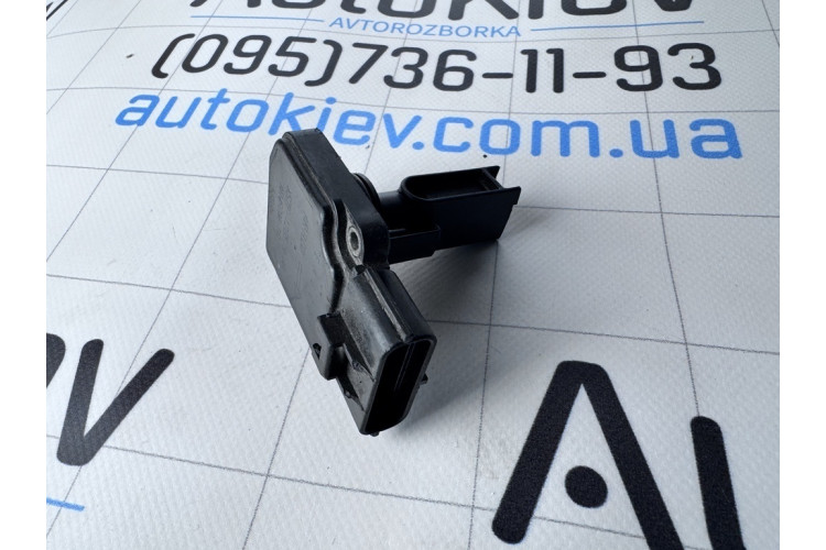 Датчик потока (расхода воздуха, расходомер M.A.F. - (Mass Airflow)) Ford Mondeo III 2000-2007 AFH60M16