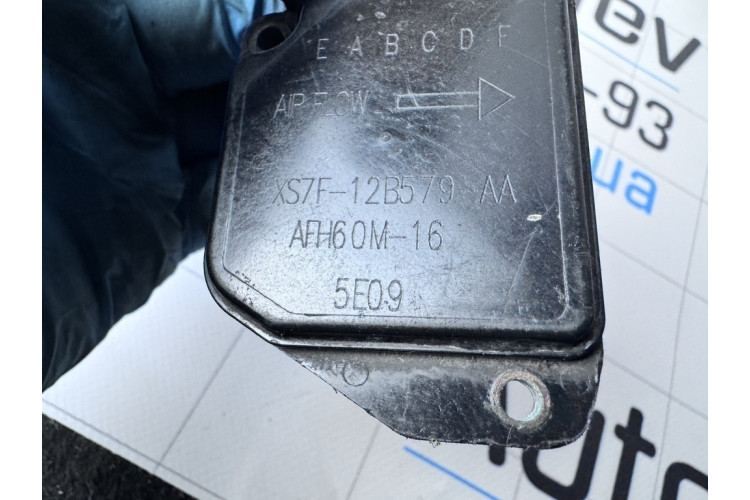 Датчик потока (расхода воздуха, расходомер M.A.F. - (Mass Airflow)) Ford Mondeo III 2000-2007 AFH60M16