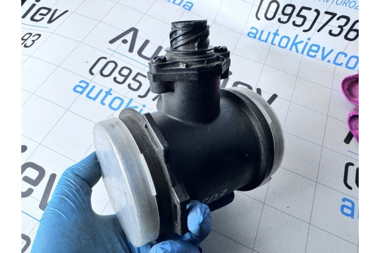 Датчик потоку (витрати повітря, витратомір M.A.F. - (Mass Airflow)) BMW 7 E65 E66 (2001-2008) 0280217800 Датчик потоку (витрати повітря, витратомір M.A.F. - (Mass Airflow)) BMW 7 E65 E66 (2001-2008) 0280217800