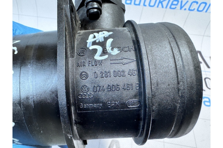 Датчик потоку (витрати повітря, витратомір M.A.F. - (Mass Airflow)) Volkswagen Passat B6 (2005-2010) 074906461B Датчик потоку (витрати повітря, витратомір M.A.F. - (Mass Airflow)) Volkswagen Passat B6 (2005-2010) 074906461B