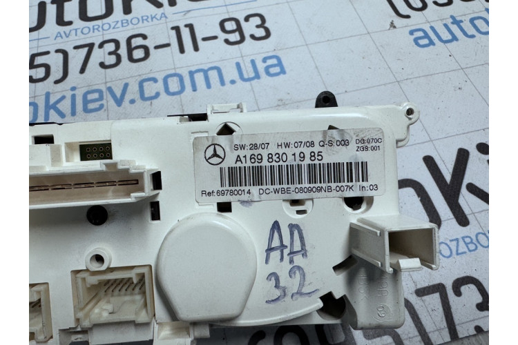 Блок управления режимами отопления/кондиционирования Mercedes-Benz W169 2004-2012 A1698301985