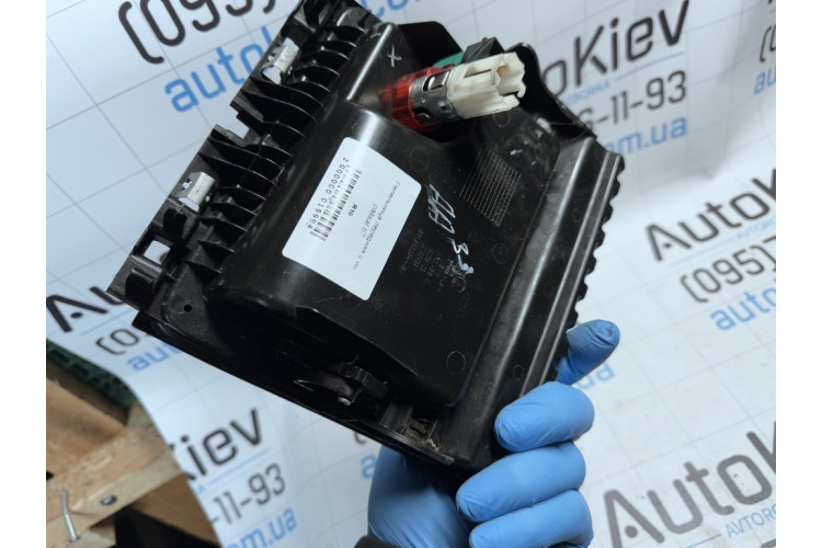 Попільничка Volkswagen Passat B7 2011-2015 561863284ASM