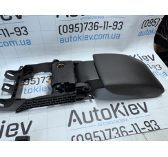 Підлокітник Volvo V60 2011-2018