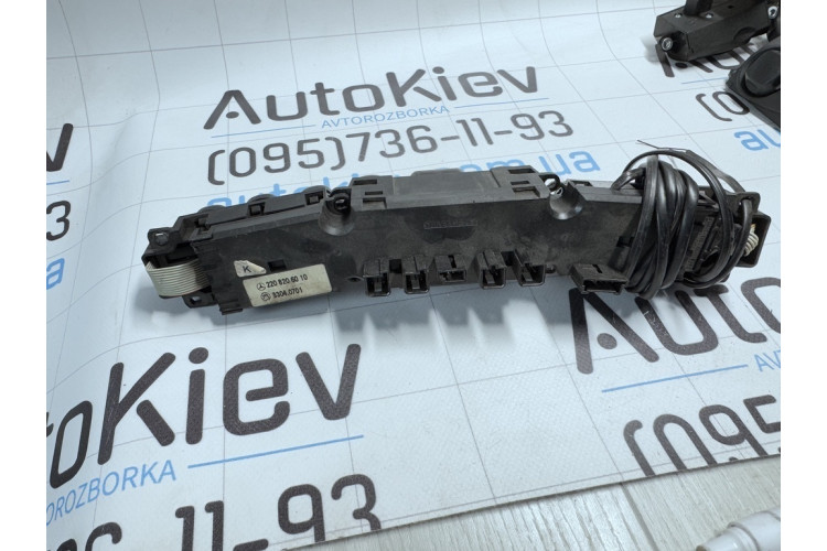 Блок кнопок Mercedes-Benz S W220 1998-2005 A2208206010