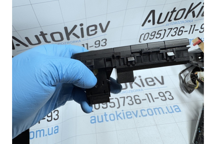 Блок кнопок Audi A8 4H 4H1959673