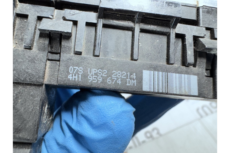 Блок кнопок Audi A8 4H 4H1959674DM