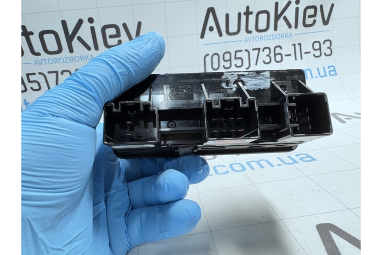 Блок склопідйомників Land Rover Range Rover Sport 2005-2012 YUD501540PVJ