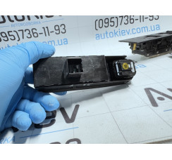 Панель (накладка блоку керування склопідйомником передня ліва) Volkswagen Golf VI 2009-2013