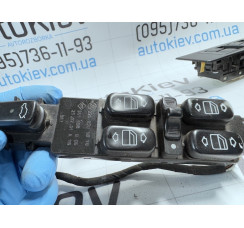 Кнопочный блок управления стеклоподъемником передний левый Mercedes-Benz W220 1998-2005