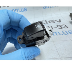 Кнопка стеклоподъемника Hyundai i20 2008-2014