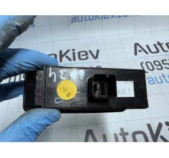 Кнопковий блок керування склопідйомником передній лівий Volkswagen Passat B6 2005-2010