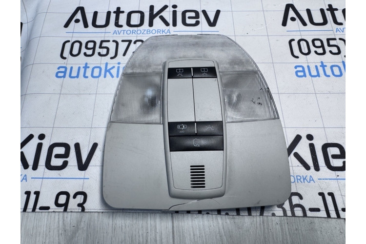 Плафон освещения салона Mercedes Benz W245 2005-2011 A1698201423