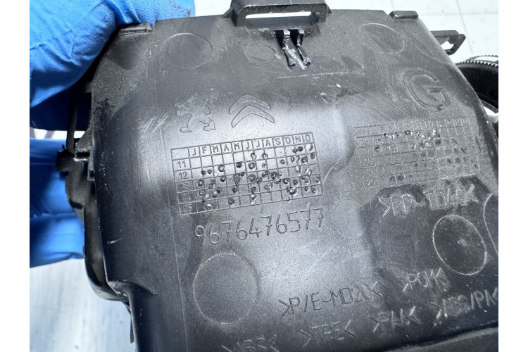 Дефлектор салону Citroen C-Elysee 2016-2024 9676476577