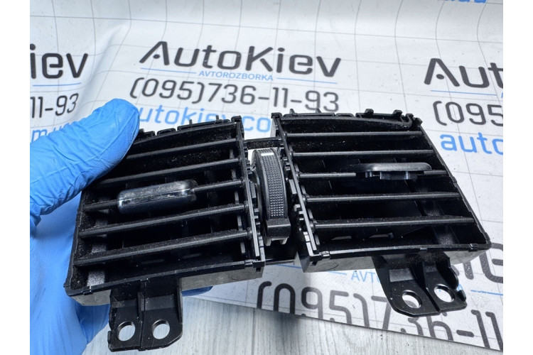 Дефлектор салону Lexus ES 300H 2012-2018 5886733010