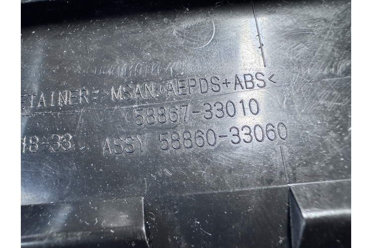 Дефлектор салону Lexus ES 300H 2012-2018 5886733010