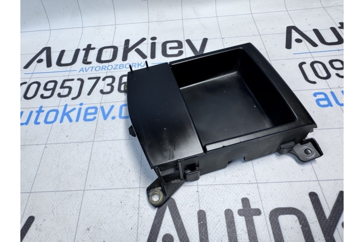 Отсек для хранения в центральной панели Porsche Cayenne 2010-2017 7P5864131