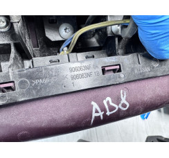 Кнопка відкриття багажника / камера заднього виду Nissan Leaf I 2010-2017