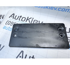 Рамка переднього номерного знака Porsche Cayenne 2010-2017