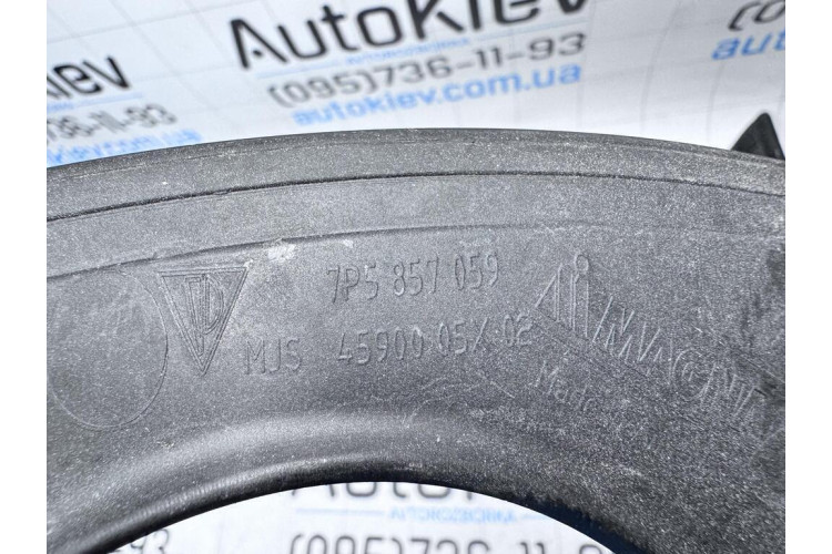 Накладка панелі приладів Porsche Cayenne 2010-2017 7P5857059