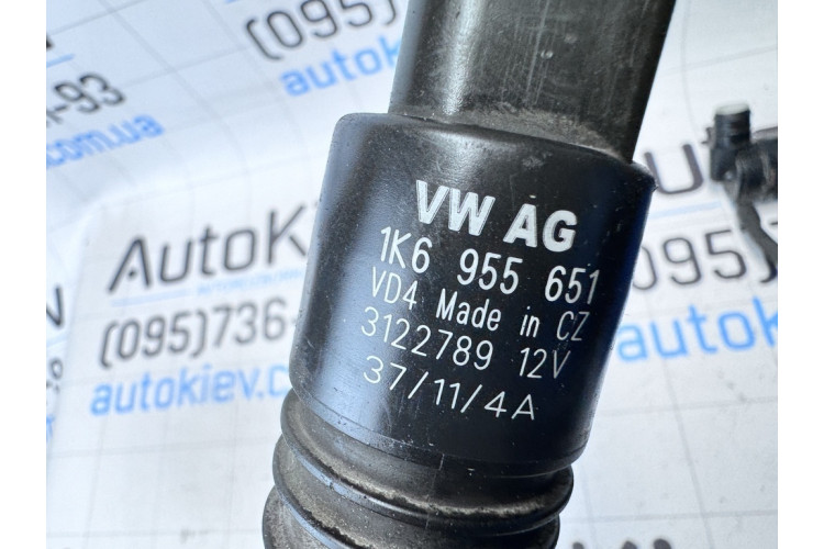 Насос омивача скла, перед/зад Volkswagen Passat B6 2005-2010 1K6955651 Насос омивача скла, перед/зад Volkswagen Passat B6 2005-2010 1K6955651