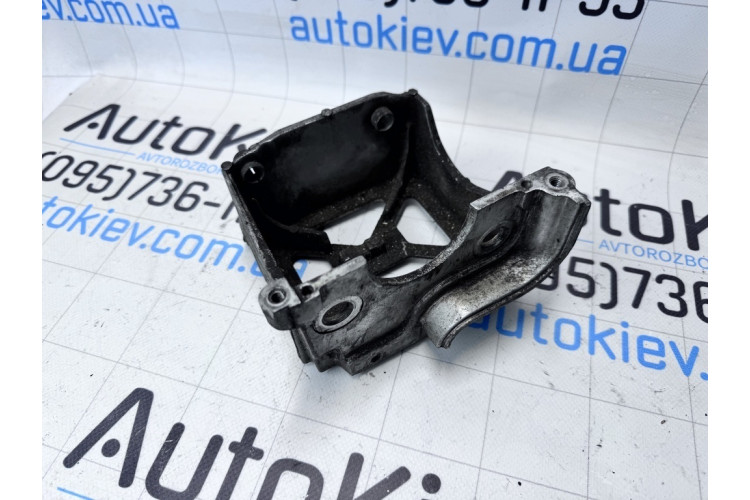 Кронштейн/крепление топливного насоса Land Rover Range Rover Sport 2005-2012 7H2Q9346DB