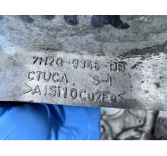 Кронштейн/кріплення паливного насосу Land Rover Range Rover Sport 2005-2012