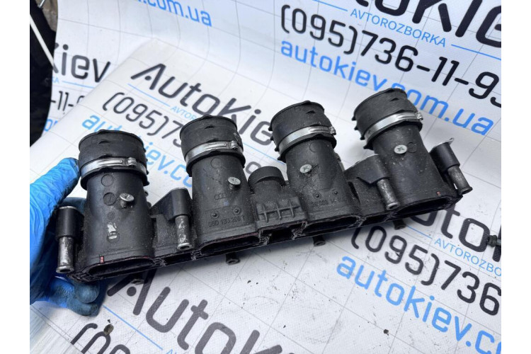 Топливная рейка (рампа) Audi A3 [8PA] Sportback 2004-2013 06D133209T