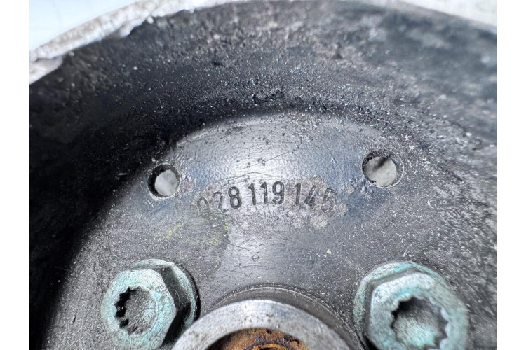 Віскомуфта, в'язкісна муфта вентилятора охолодження Volkswagen Passat B5 2000-2005 06B121347 Віскомуфта, в'язкісна муфта вентилятора охолодження Volkswagen Passat B5 2000-2005 06B121347