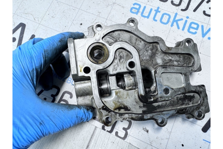 Корпус клапана маслянного насоса Audi A8 S8 D4 4H 2010-2017 079115216G