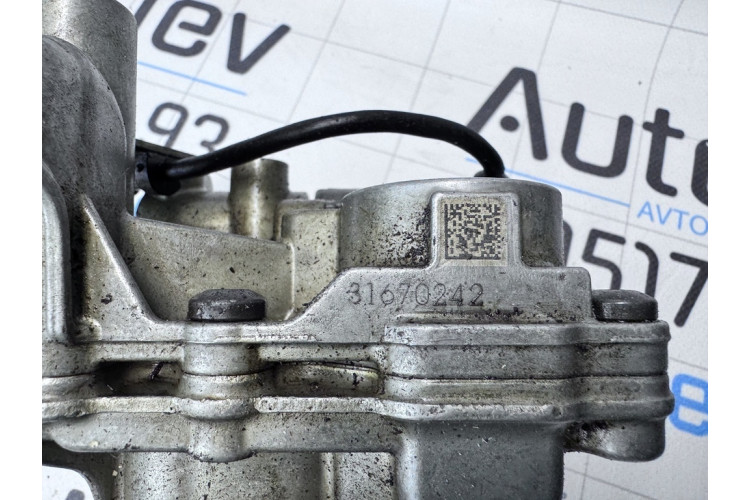 Масляний насос Volvo XC90 2014+ 31670242