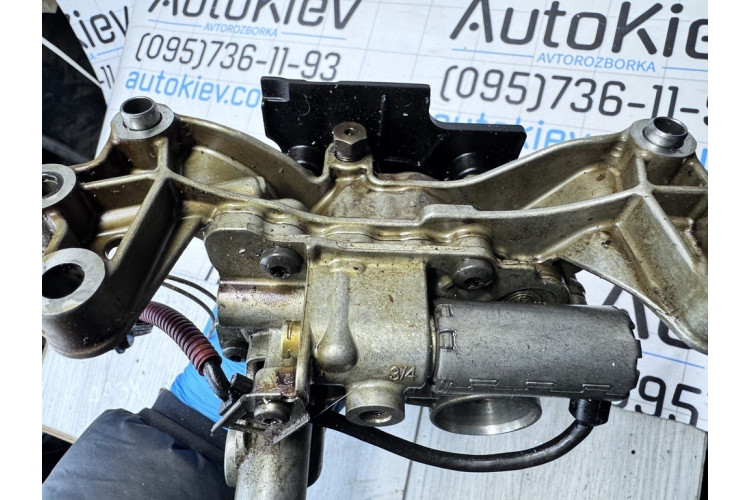 Масляний насос Volvo XC90 2014+ 31670242