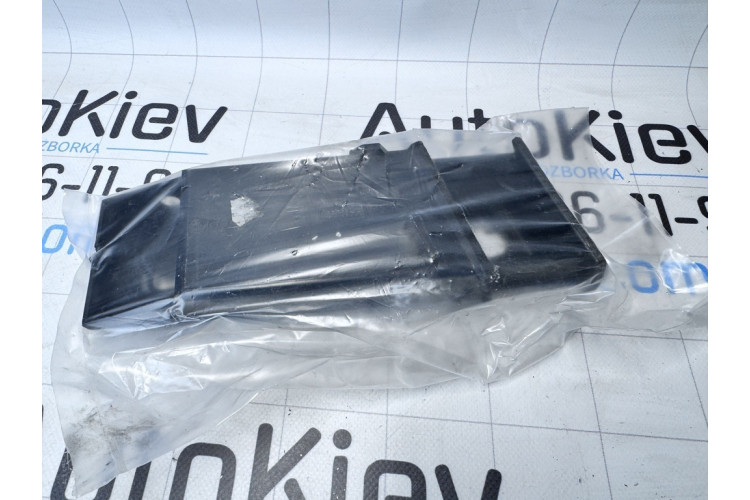 Відсік для зберігання на панелі приладів Mercedes-Benz W211 2002-2009 A2116801952