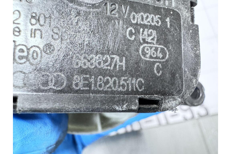 Моторчик заслінки обігрівача Audi A4 [B7] 2005-2007 8E1820511C