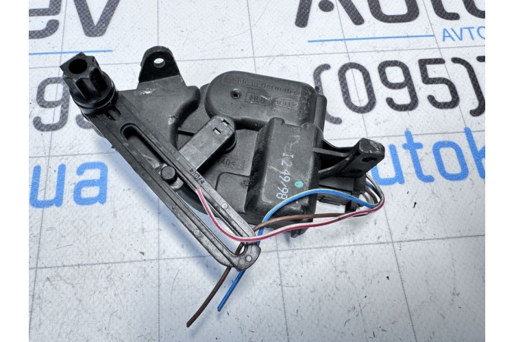 Двигатель заслонки рециркуляции воздуха Volkswagen Golf IV 1998-2005 1J0907511