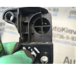 Кронштейн крепления боковой панели багажника Mercedes-Benz W169 2004-2012